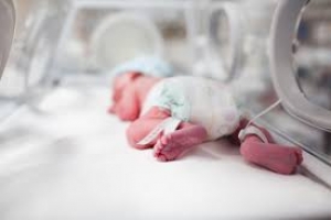 Meu bebê nasceu com problemas respiratórios e, por conta disso, ficou na UTI neonatal por 32 dias. Qual a data que iniciou minha licença-maternidade?