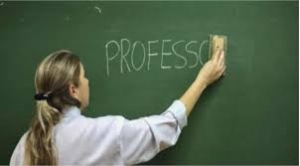 Profissional de magistério só pode ser considerado professor, caso tenha graduação em nível superior